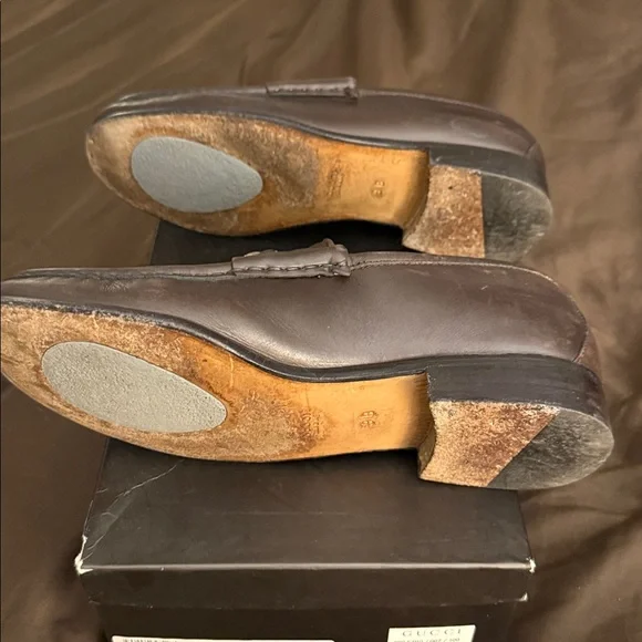 Women chocolate hard bottom Gucci loafers - Picture 7 of 8